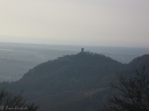 Drachenfels, Drachenburg