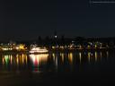 Kennedybrücke bei Nacht, Chinaschiff