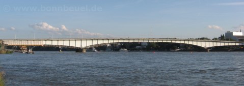 Bild - Kennedybrücke komplett