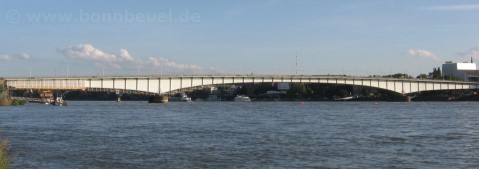 Bild - Kennedybrücke komplett