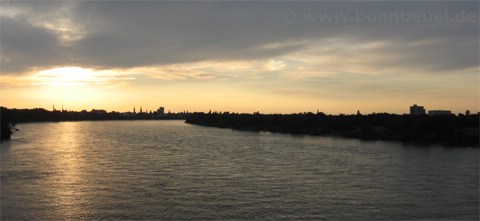 Bild - Sonnenuntergang Konrad-Adenauer-Brücke