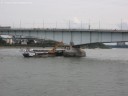 Bild - Kennedybrücke Strompfeiler Bagger Schiff