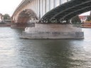Bild - Kennedybrücke Brückenpfeiler entmantelt
