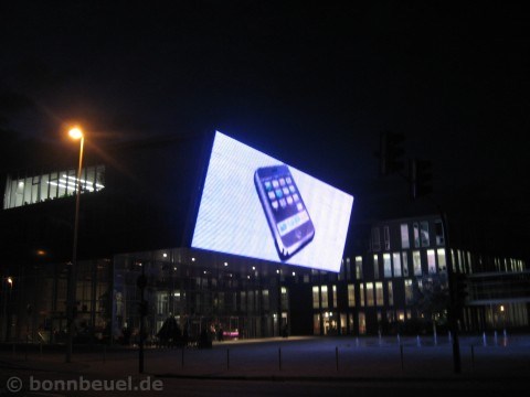 Bild - iPhone das Telefon T-Mobile Zentrale Bonn Beuel