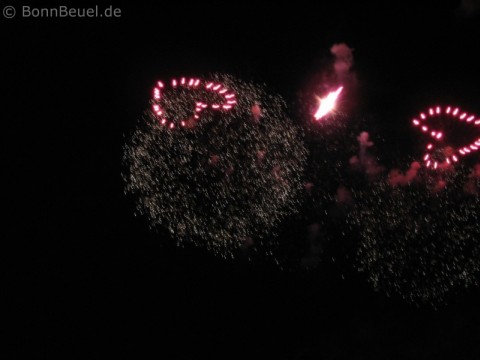 Rhein in Flammen Feuerwerk Herzen