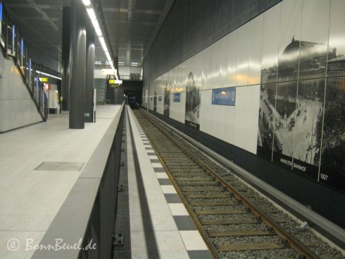 Projekt 52 Thema: Blau - Berlin Hauptbahnhof U-Bahn U55